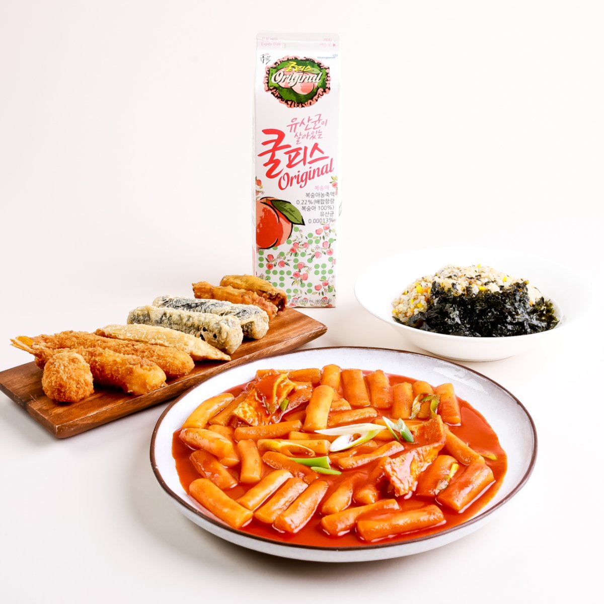 분식 전체 라인업 — 여러 메뉴 한 프레임