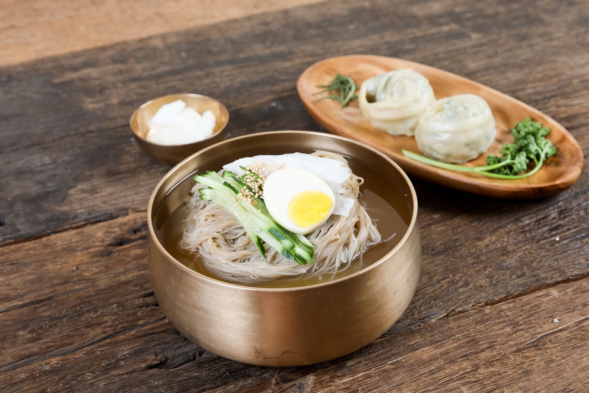 버거+사이드 구성 컷 - 객단가 연계 메뉴 안내