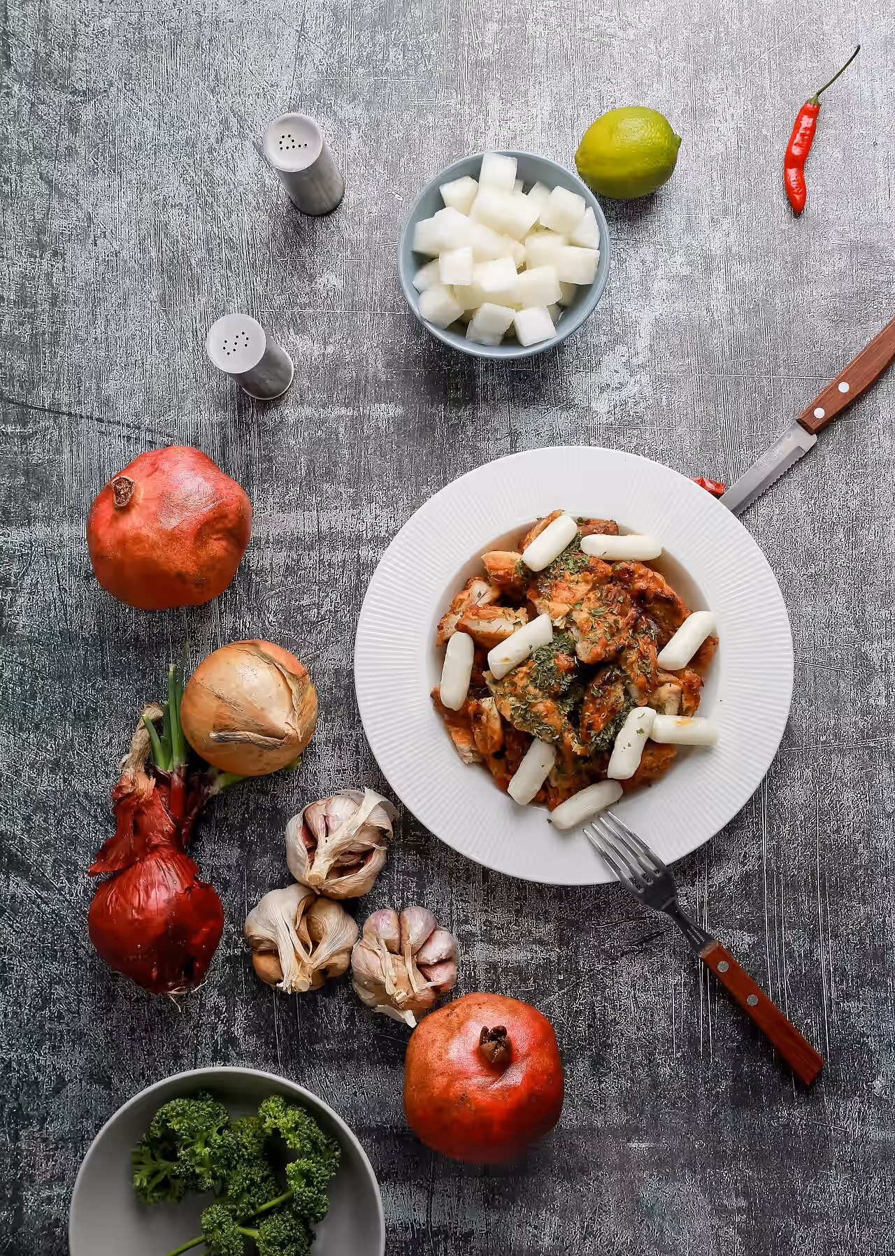 매운맛가슴살 클로즈업 - 고춧가루 입자와 색감 분리