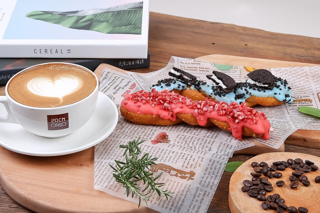 토핑 꽈배기 라인업 컷 - 메뉴판 비교용 정렬